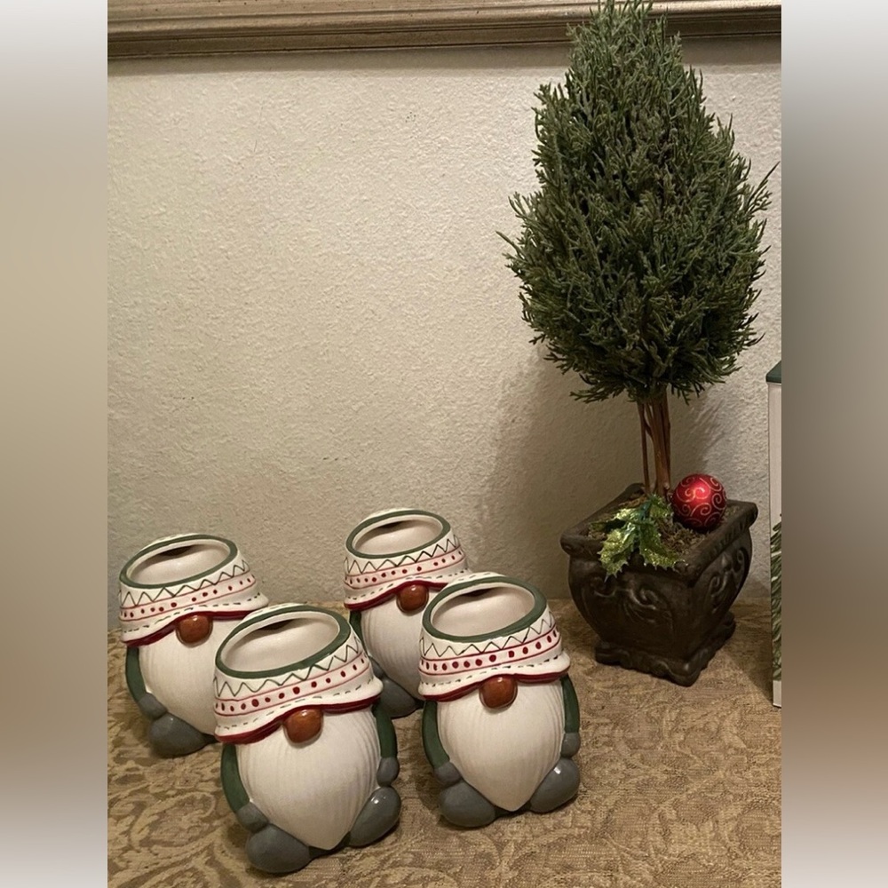 Pottery Barn Forest Gnome Mug Set (4) NIB